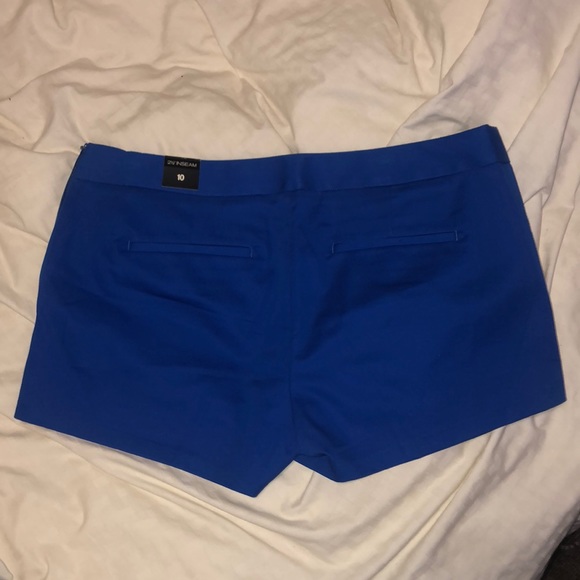 Shorts - Picture 2 of 5